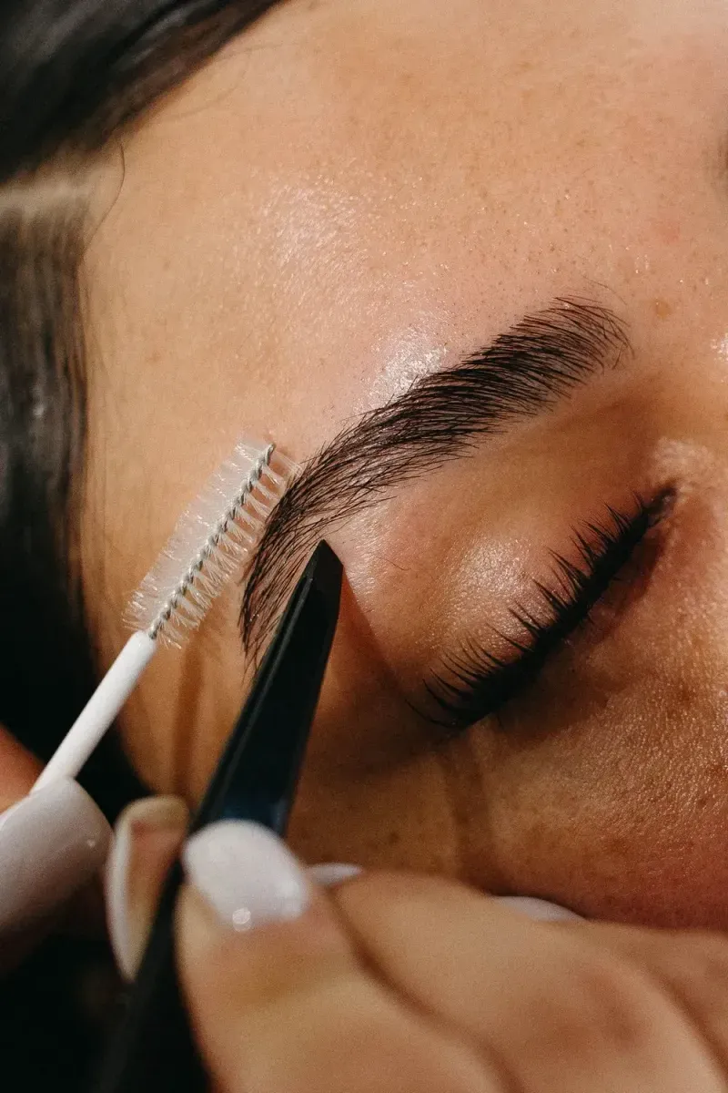 Depilación de cejas para Rostro Redondo en General Zuazua
